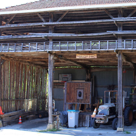 Séchoir à noix autonome, 1902 à "La Grange". St-Michel-de-St-Geoirs